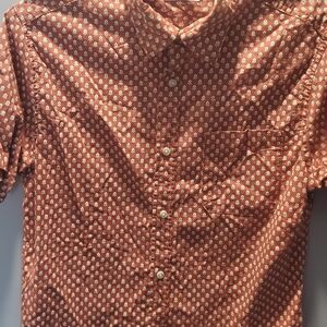 Men's Short-Sleeve Rust Printed Button-Up Shirt